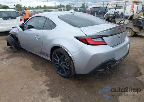 2024 Toyota Gr86 Premium z USA, uszkodzony, nr VIN JF1ZNBE16R9758221